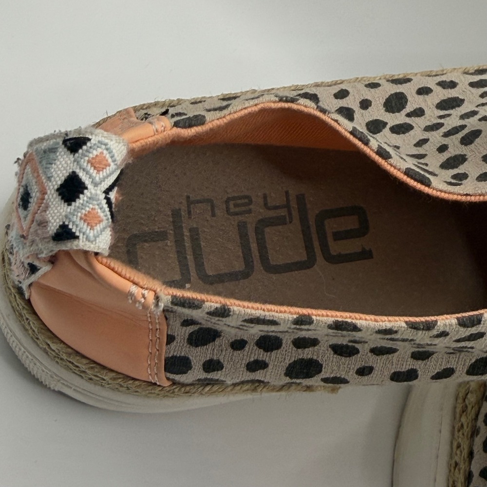 Hey Dude Karina Cheetah Print Slip On Sneakers Animal Print Shoes 9 women - Picture 8 of 9